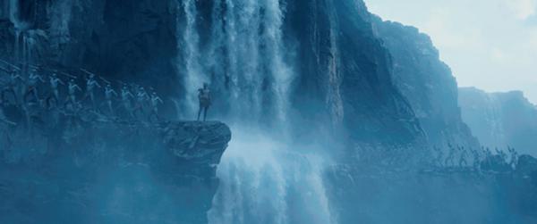 《泰山归来》壮丽的瀑布景观